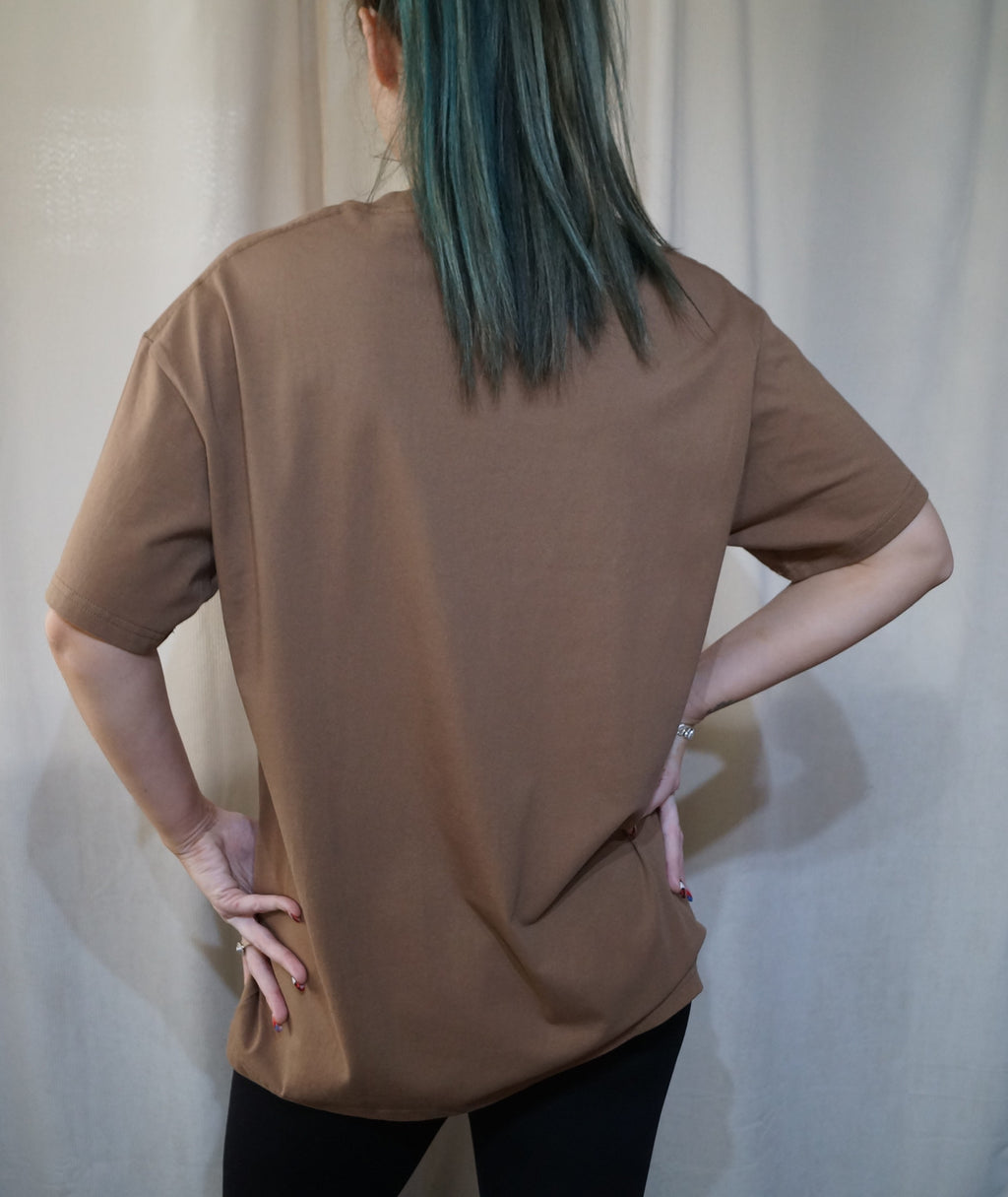 Brown Look twice T